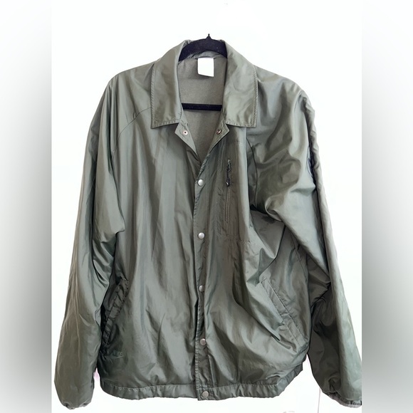 Nike Jacket - Picture 3 of 9